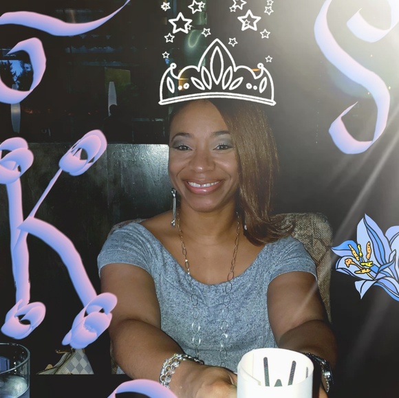 Meet your Posher, Kimberly - Picture 2 of 2